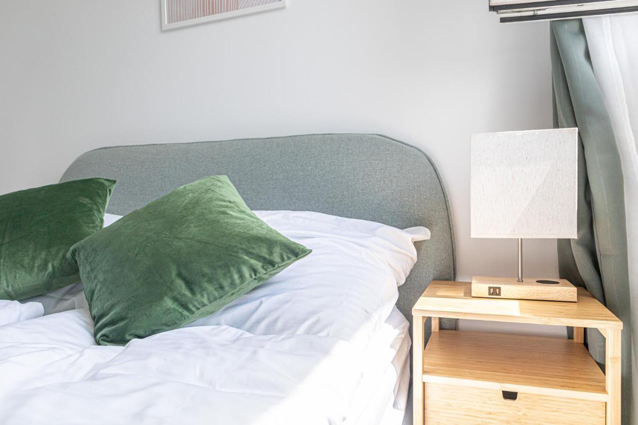 Charming 1br And 1lr Modern Design Donaustadt Appartement