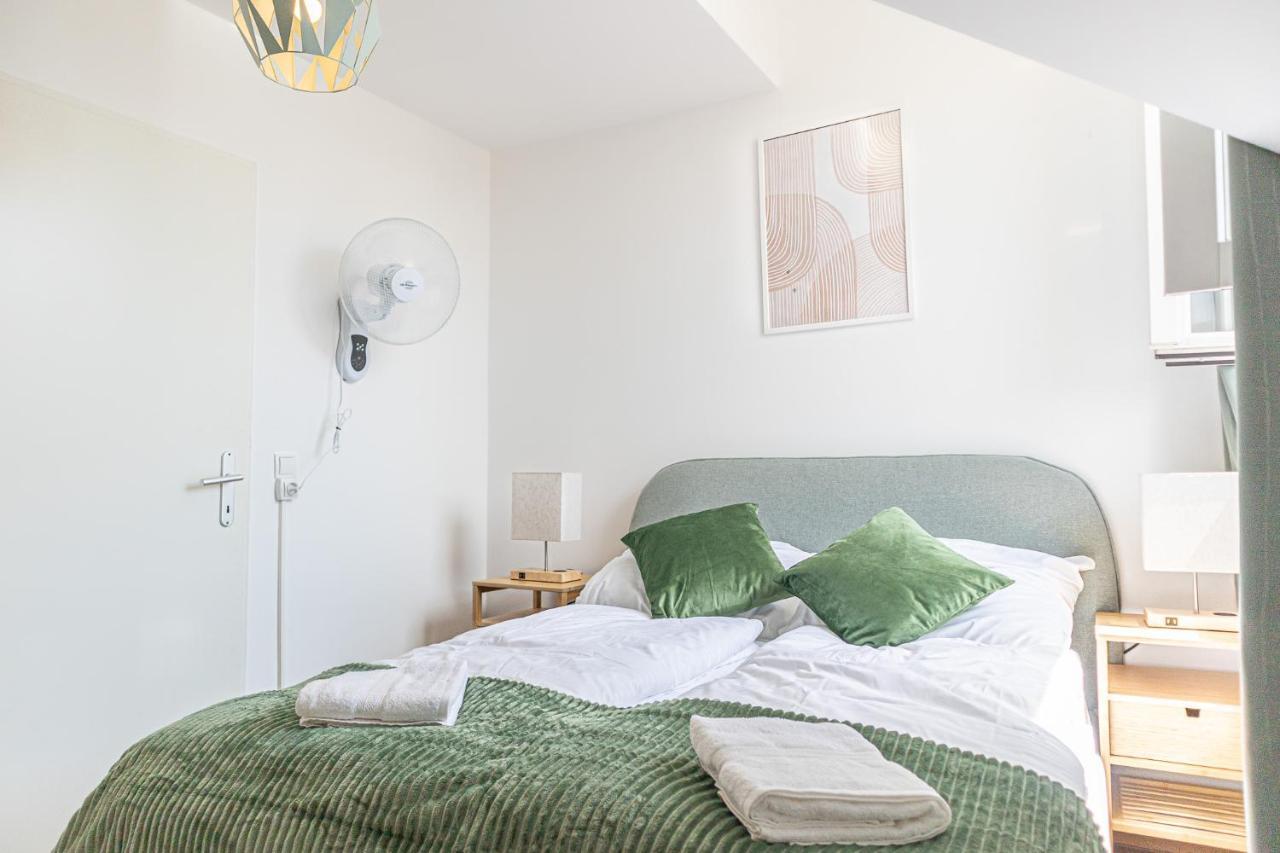 Charming 1br And 1lr Modern Design Donaustadt Appartement *