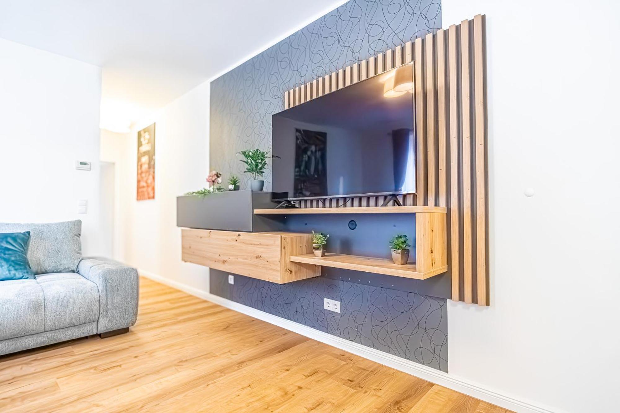 Charming 1br And 1lr Modern Design Donaustadt Appartement