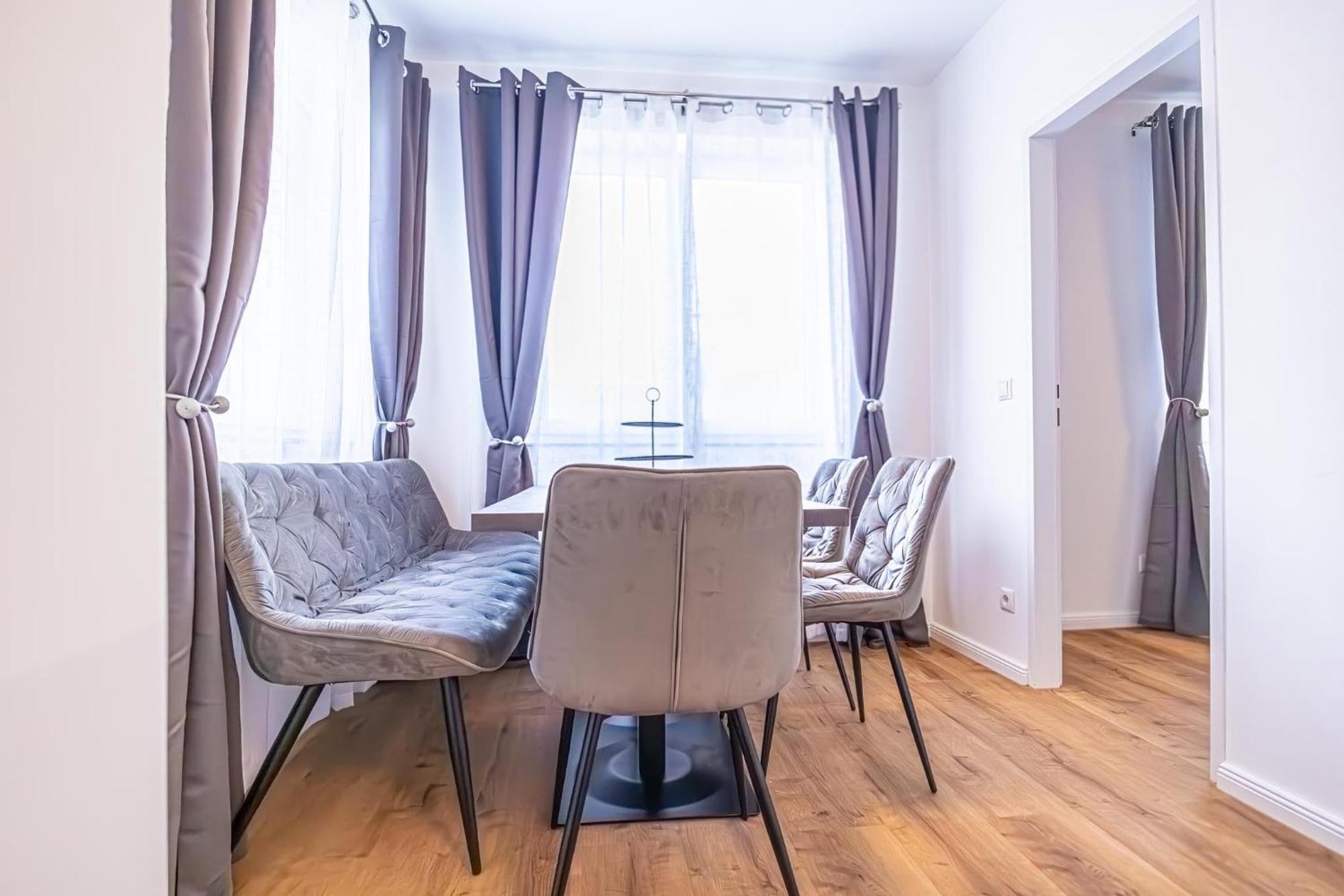 Charming 1br And 1lr Modern Design Donaustadt Appartement Wenen