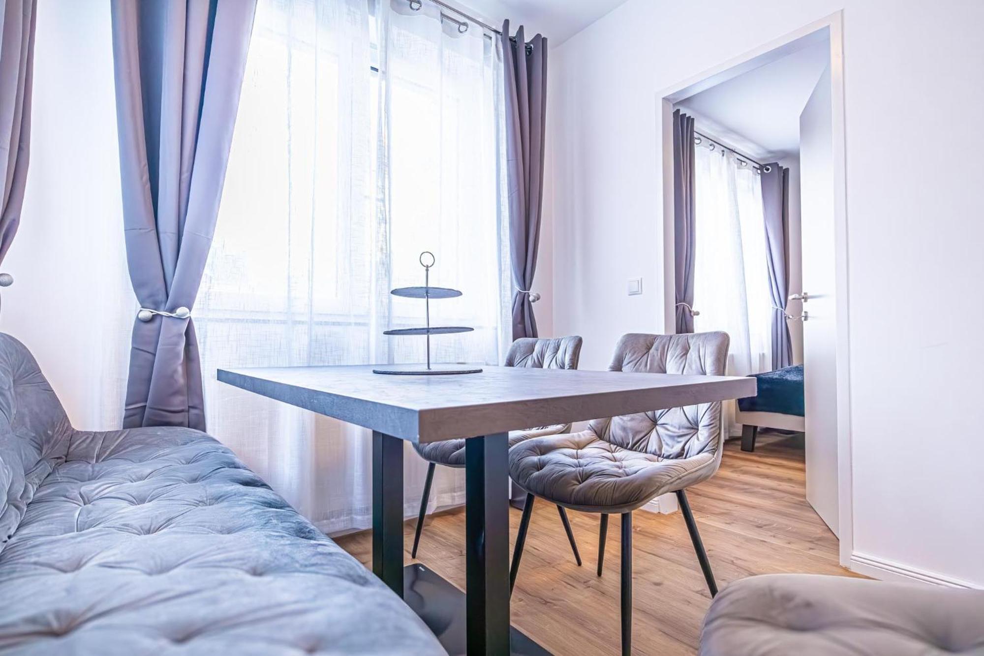 Appartement Charming 1br And 1lr Modern Design Donaustadt Wenen