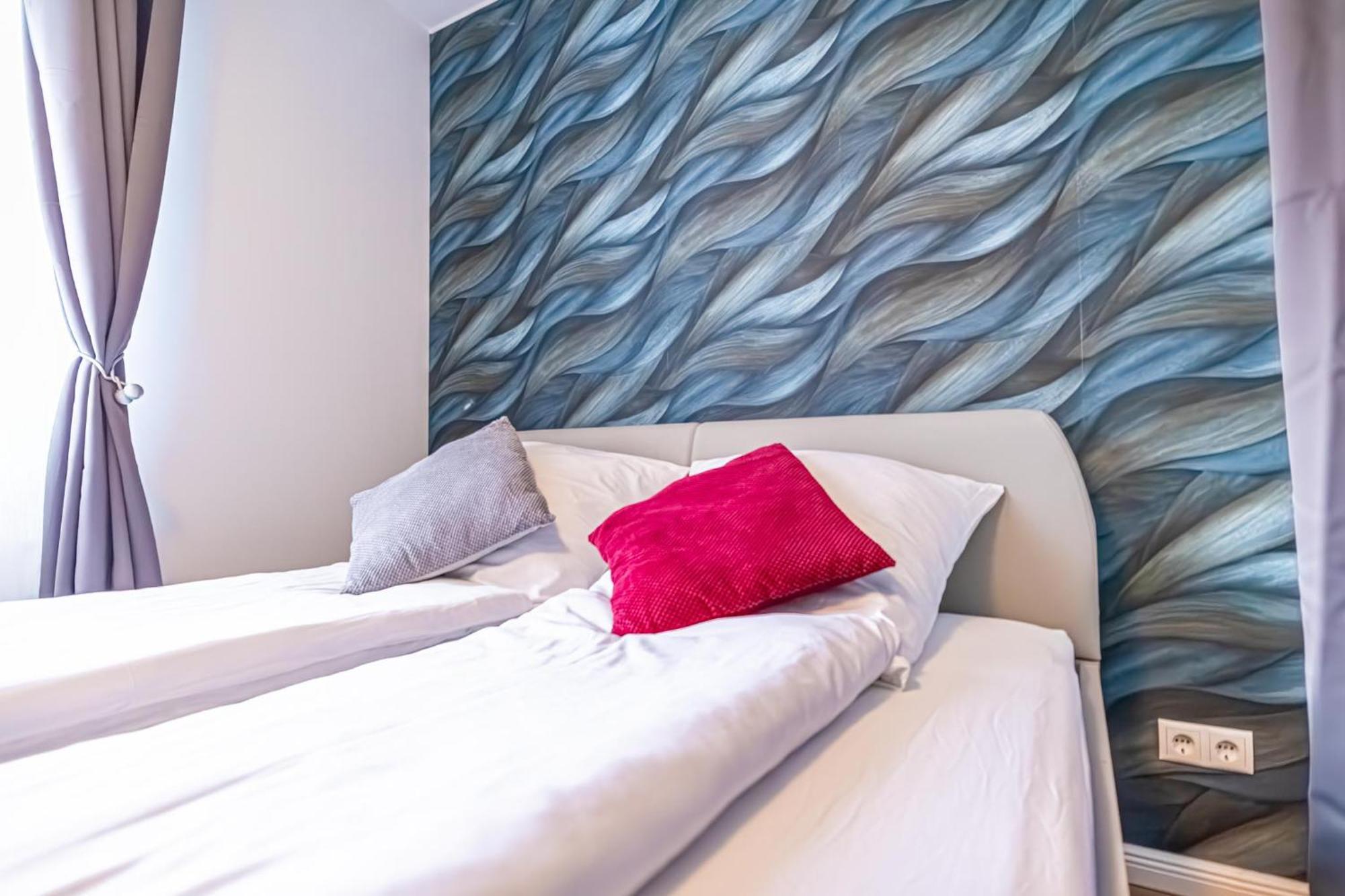Charming 1br And 1lr Modern Design Donaustadt Appartement *