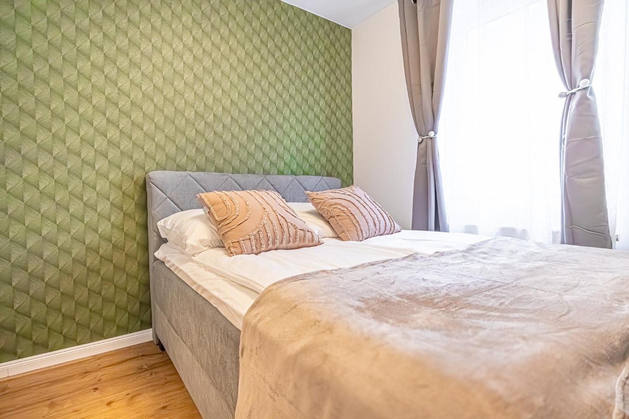 Charming 1br And 1lr Modern Design Donaustadt Apartment Wien